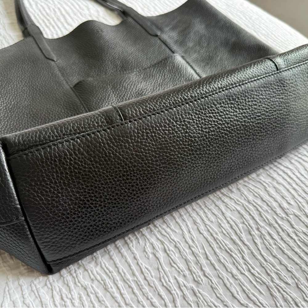 Banana Republic Black Pebbled Leather Tote Bag - Picture 7 of 11